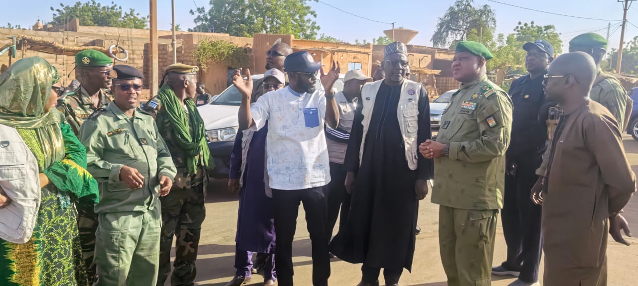 Le Gouverneur de Tahoua inspecte les chantiers avant la saison des pluies