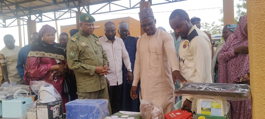 Governor Receives Vital Sanitary Equipment for Tahoua Health Center